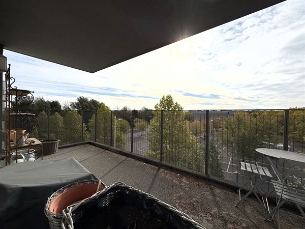 Joli appartement 2ch au Parc de l'allliance! Vue dégagée!