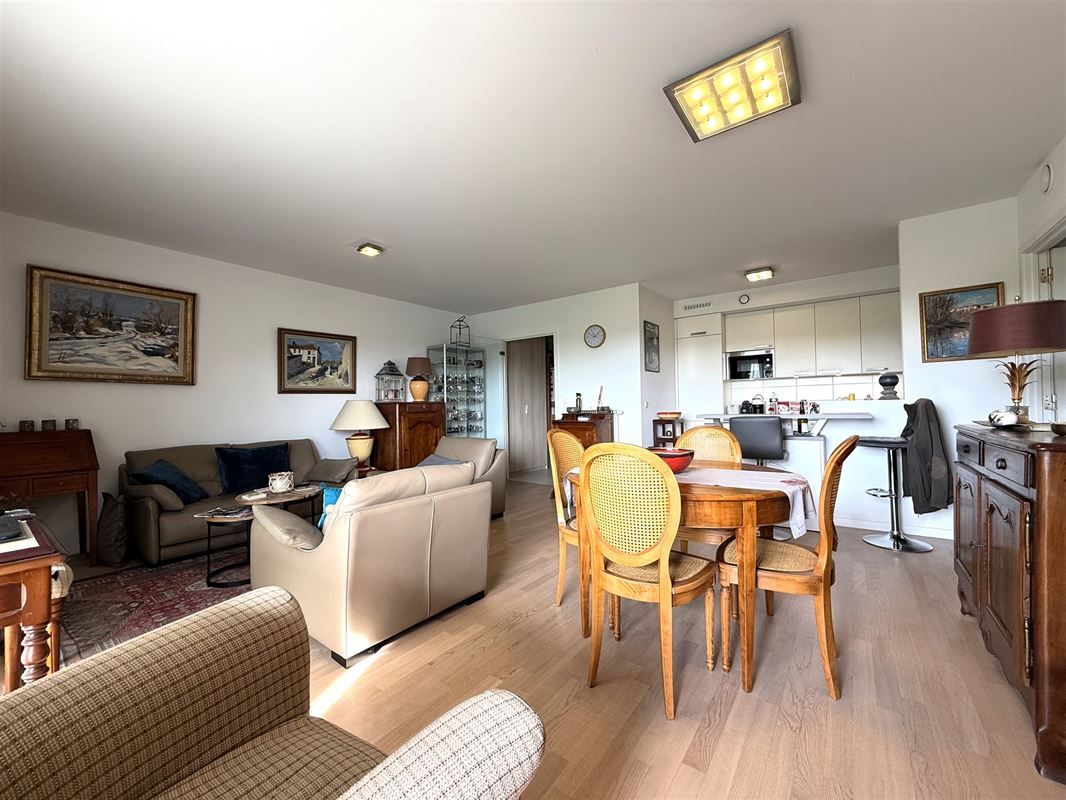 Joli appartement 2ch au Parc de l'allliance! Vue dégagée!