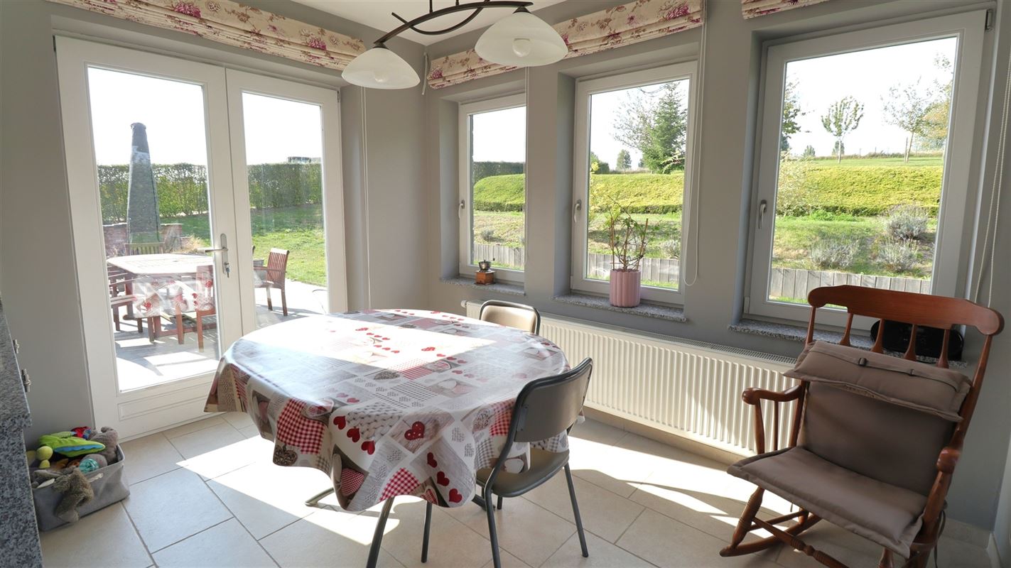 PIETREBAIS - BUREAUX DE 68 M² / POSS STUDIO OU PROF LIBERALE