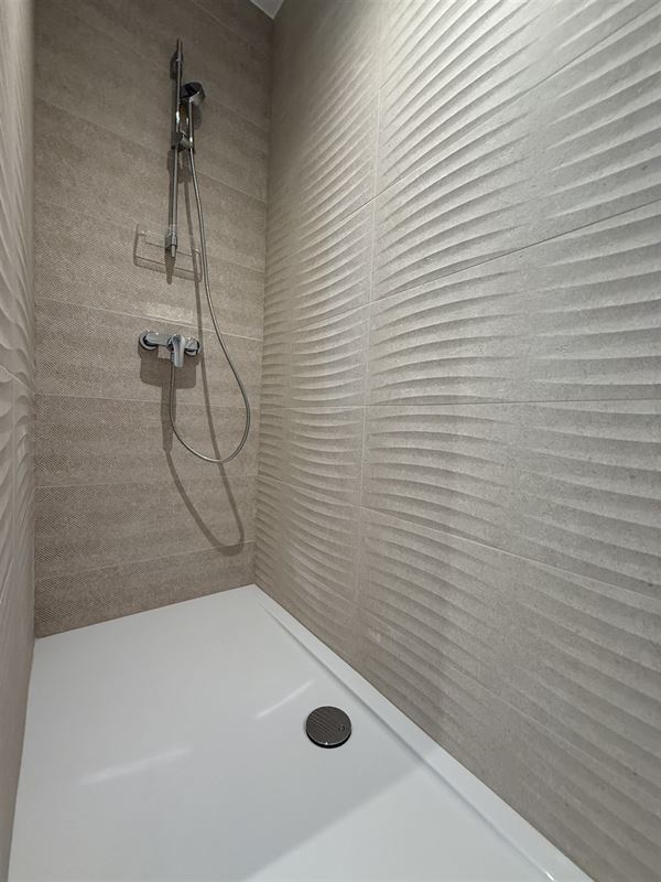 Joli appartement 3ch-2sdb (parking inclus)