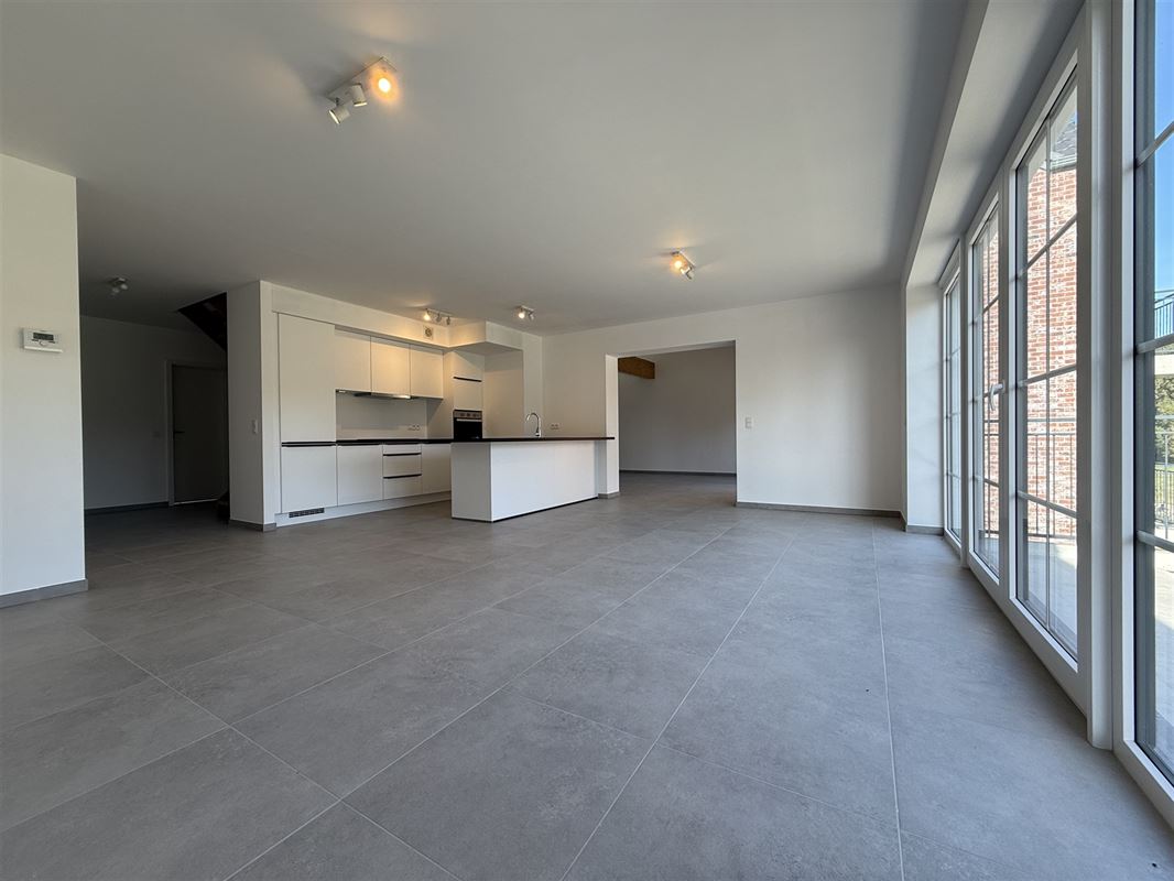 Joli appartement 3ch-2sdb (parking inclus)