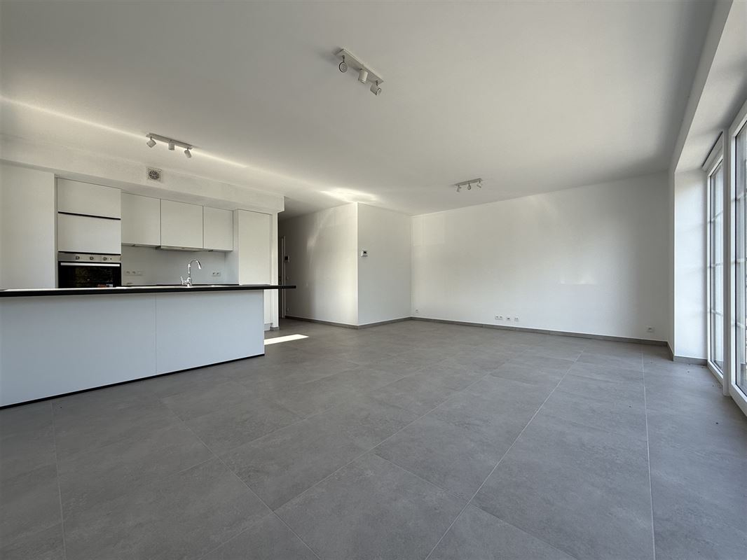 Joli appartement 3ch-2sdb (parking inclus)