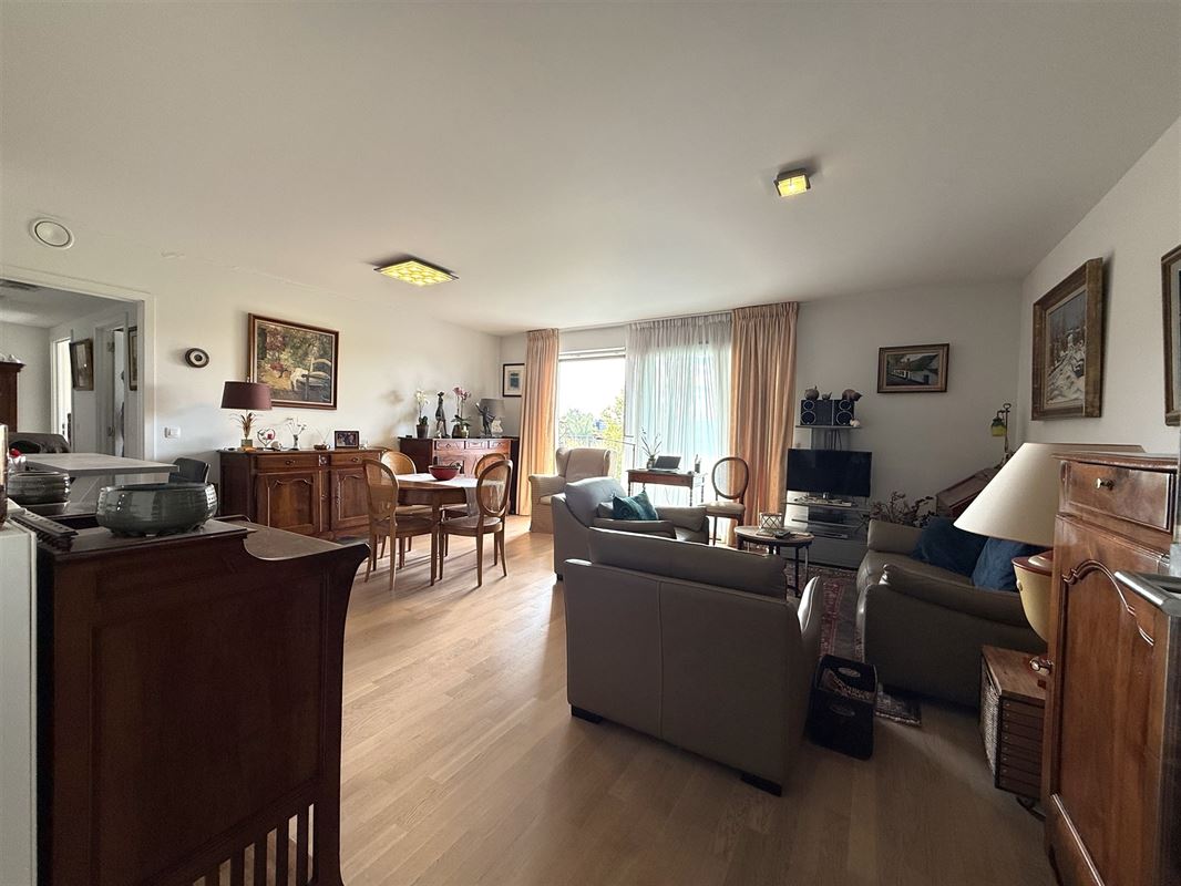 Joli appartement 2ch au Parc de l'allliance! Vue dégagée!