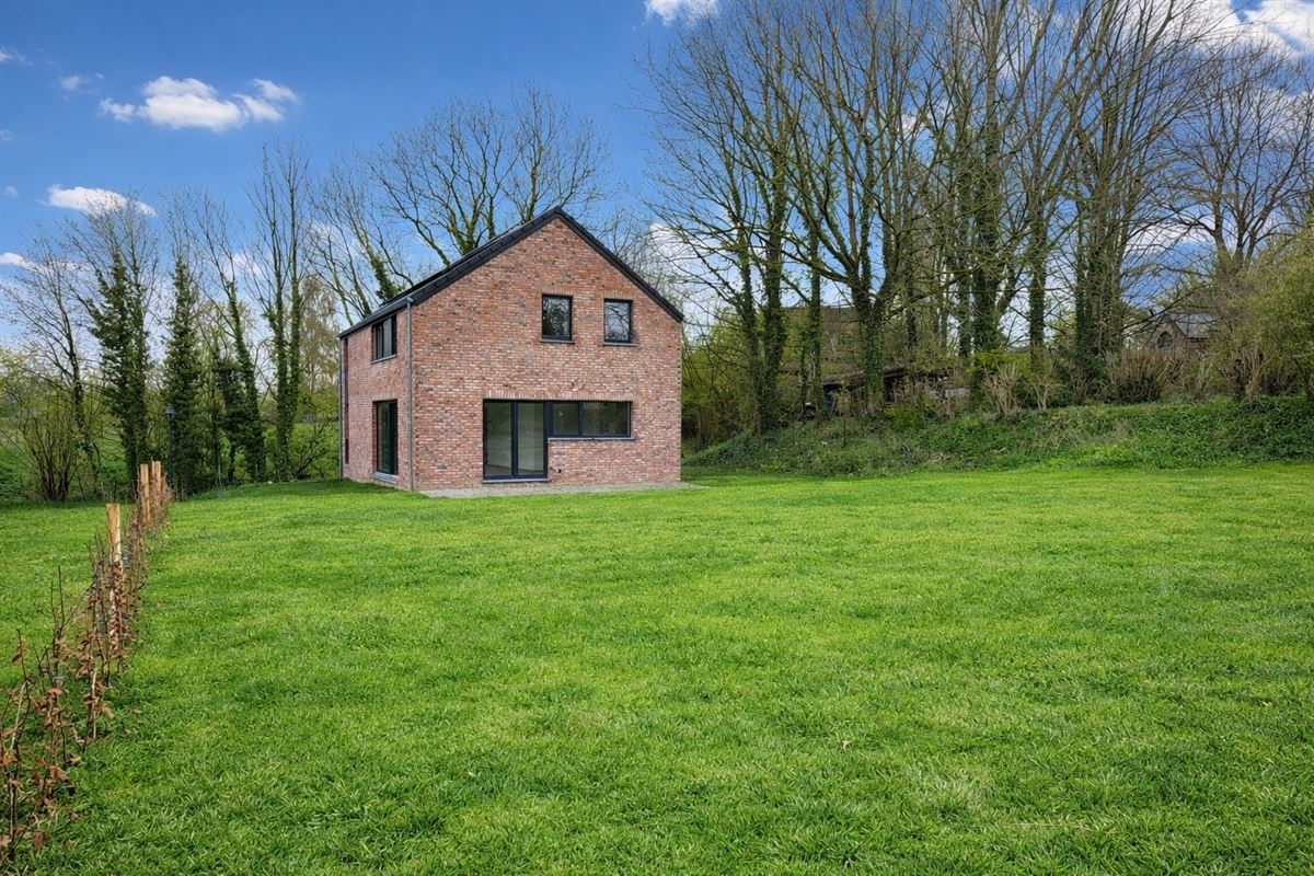 Jolie maison neuve - belles finitions!