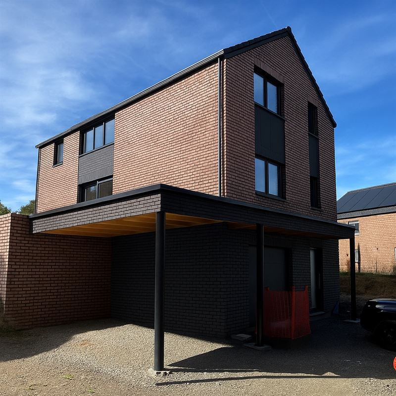 LOT 3 - Maison 4façades neuve - éco-intelligente!