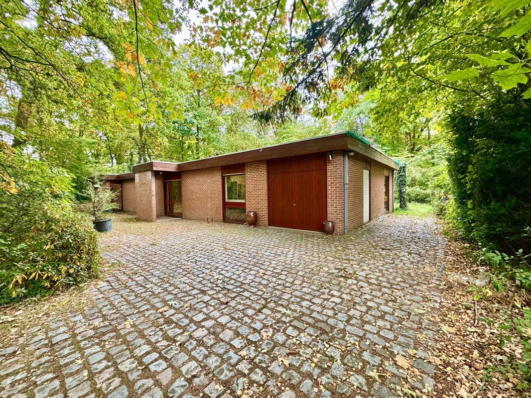 MAGNIFIQUE MAISON DE PLAIN PIED DANS LES BOIS