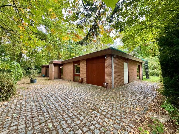 MAGNIFIQUE MAISON DE PLAIN PIED DANS LES BOIS