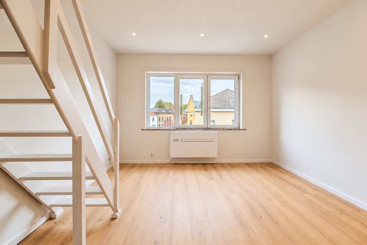 Duplex 1ch rénové, dans petite copropriété!