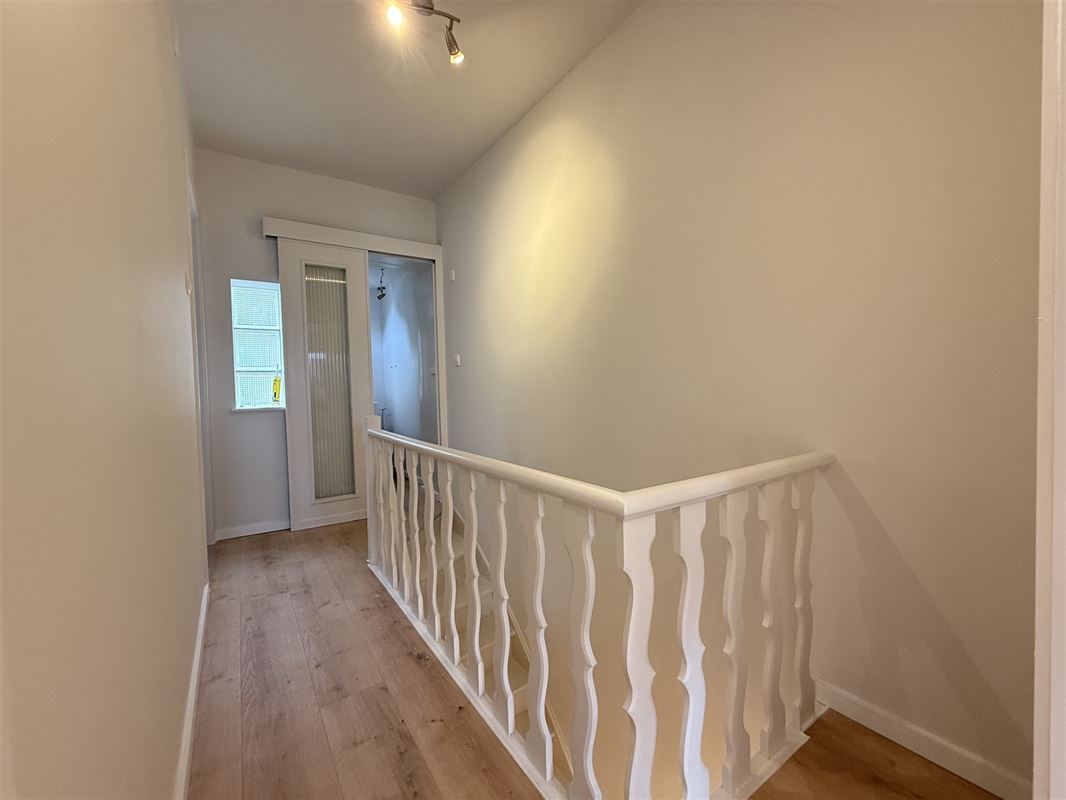 Petit immeuble de rapport RÉNOVÉ à Basse-Wavre!