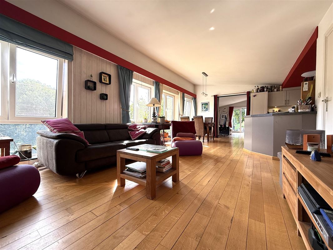 Maison contemporaine - vue dégagée!