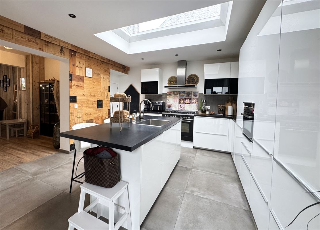 MAISON KANGOUROU - 2 N° DE BOITE - COUP DE COEUR