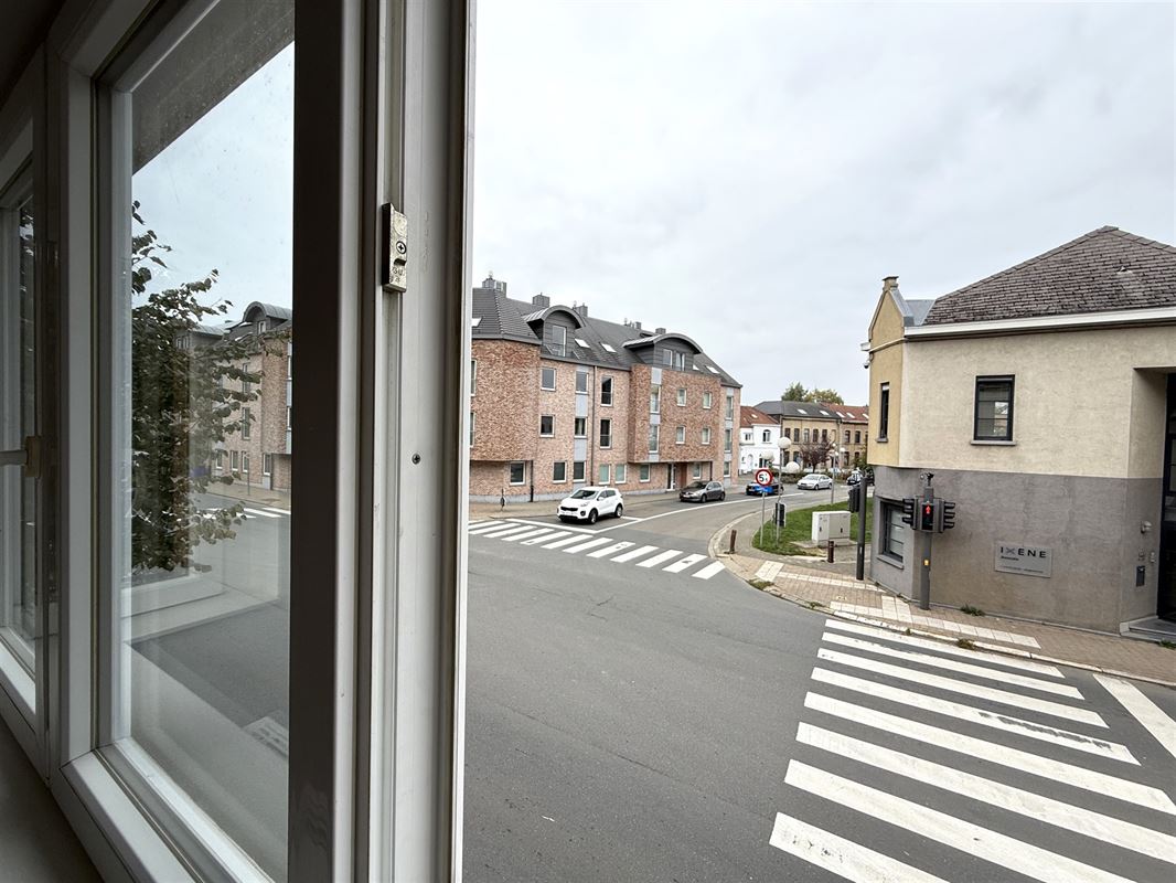 Petit immeuble de rapport RÉNOVÉ à Basse-Wavre!