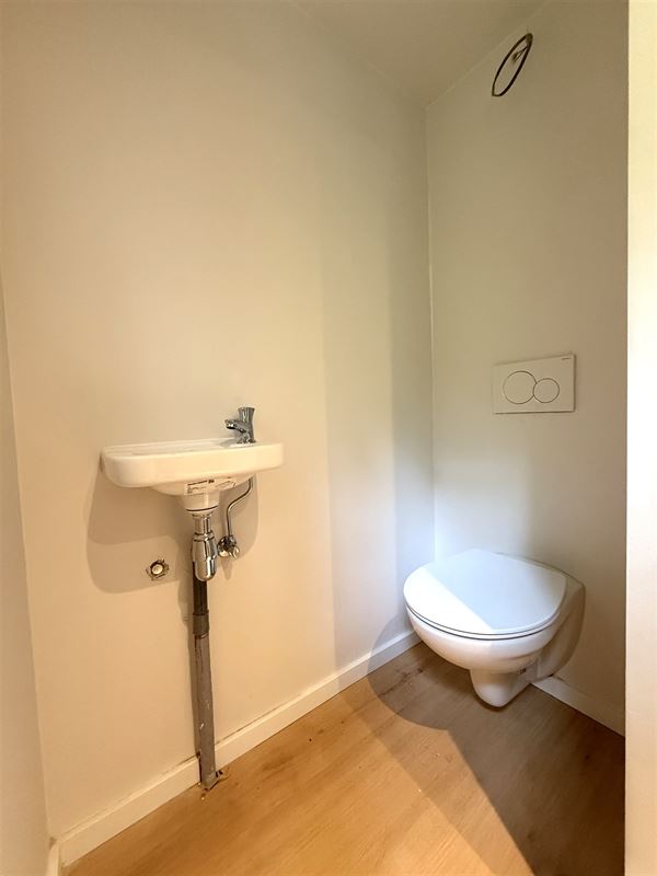 Petit studio rénové à proximité de toutes les facilités!