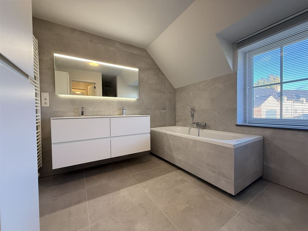 Prachtige nieuwe villa - 3 slaapkamers - mooie tuin!