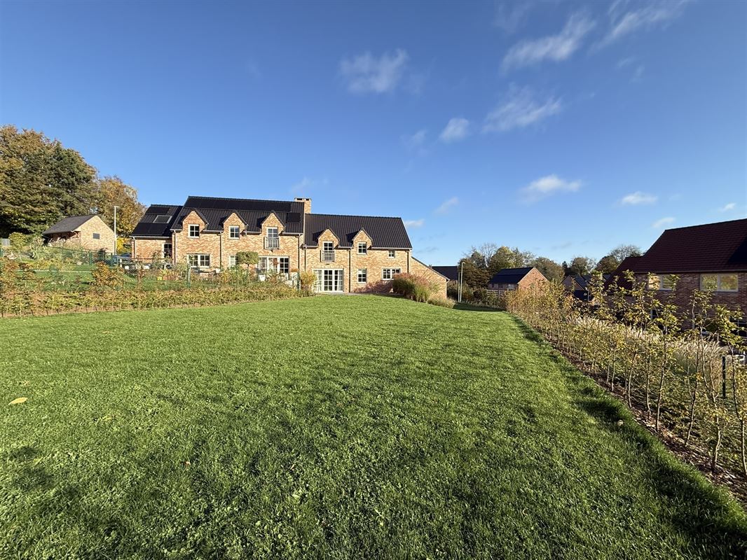 Nice recent villa - 3 bedrooms - nice garden!