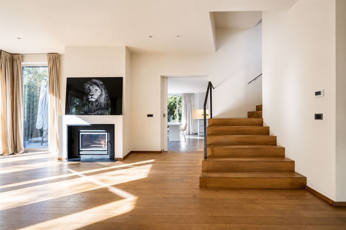 Signature architecturale et raffinement