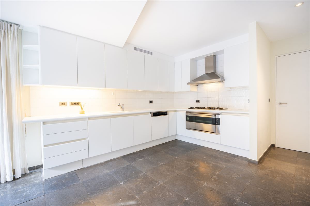 Signature architecturale et raffinement