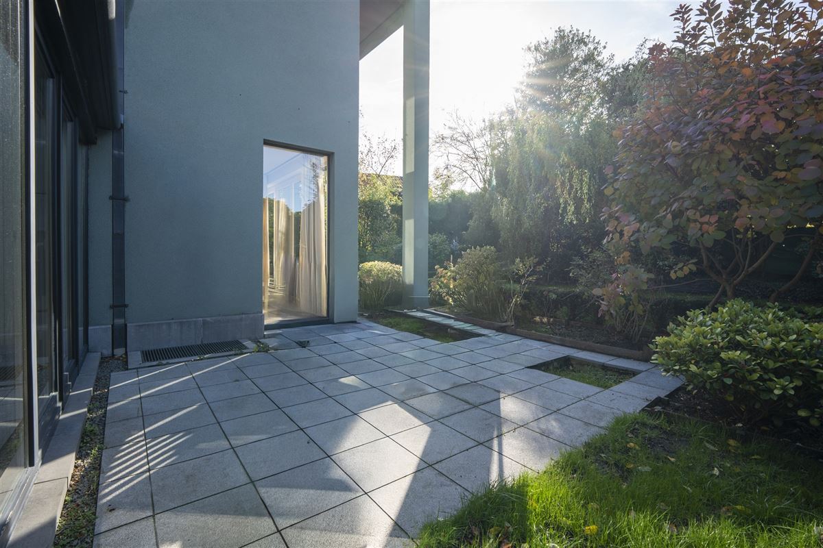 Signature architecturale et raffinement