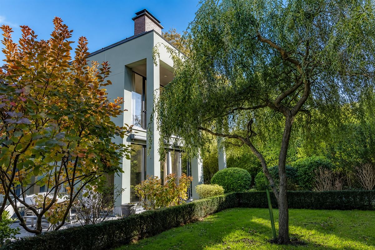 Signature architecturale et raffinement