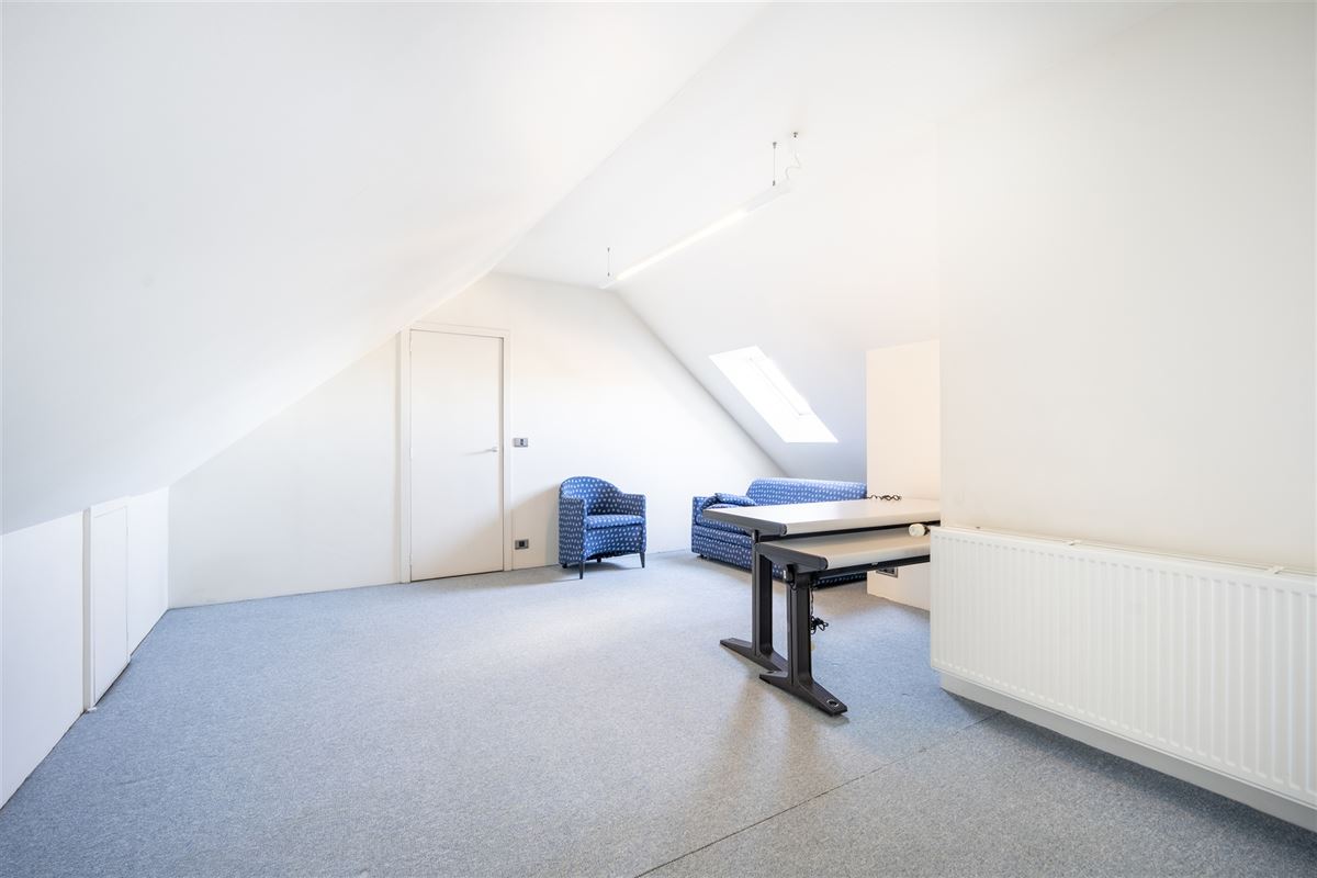 Signature architecturale et raffinement