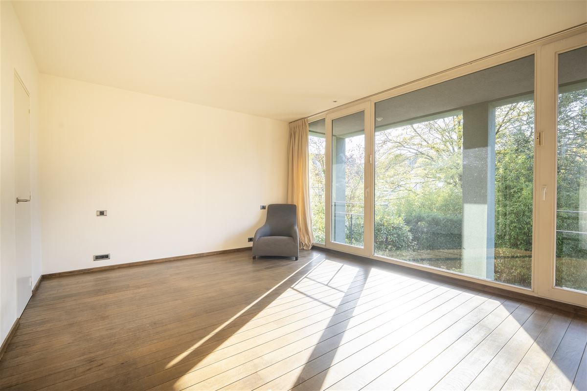 Signature architecturale et raffinement