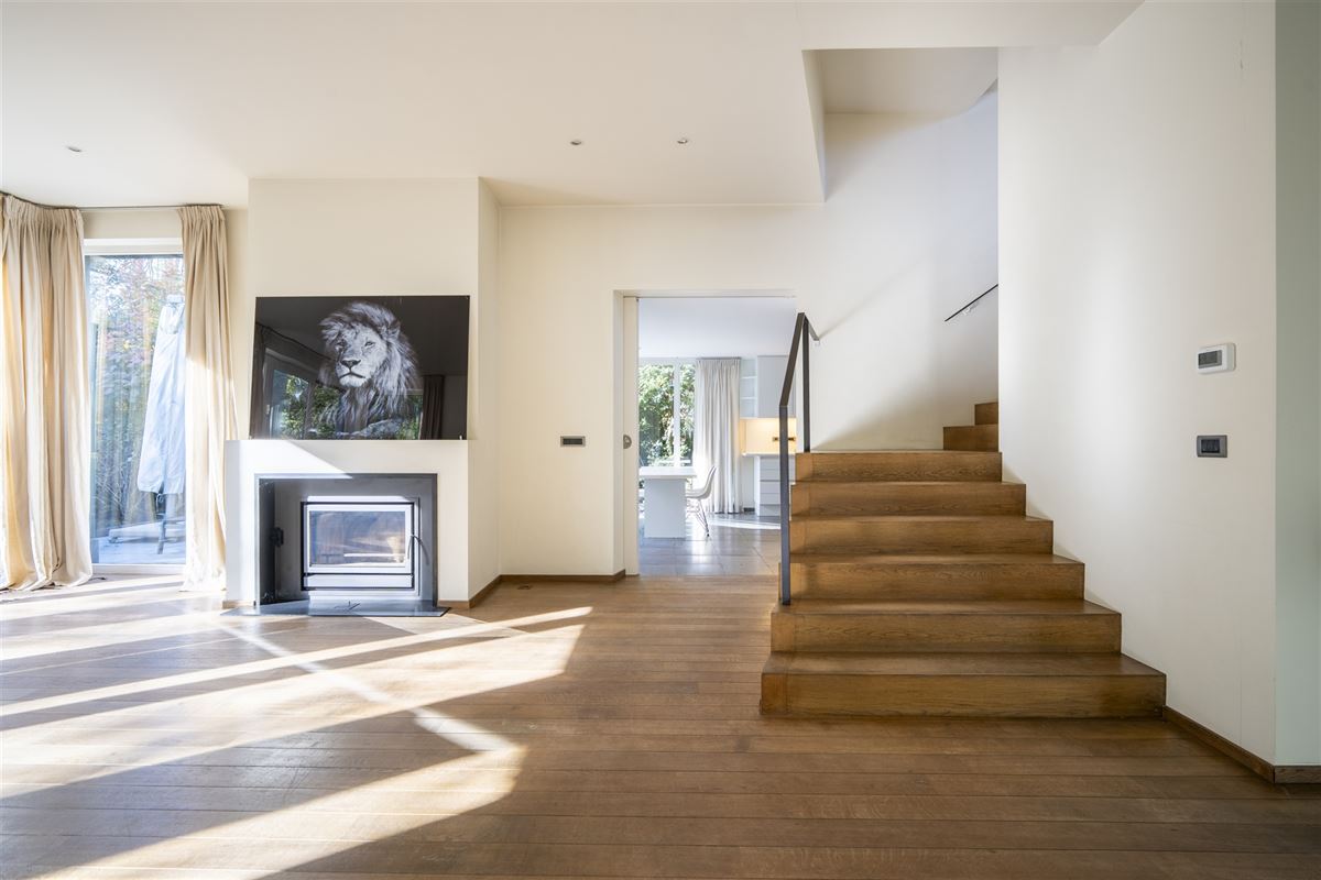 Signature architecturale et raffinement