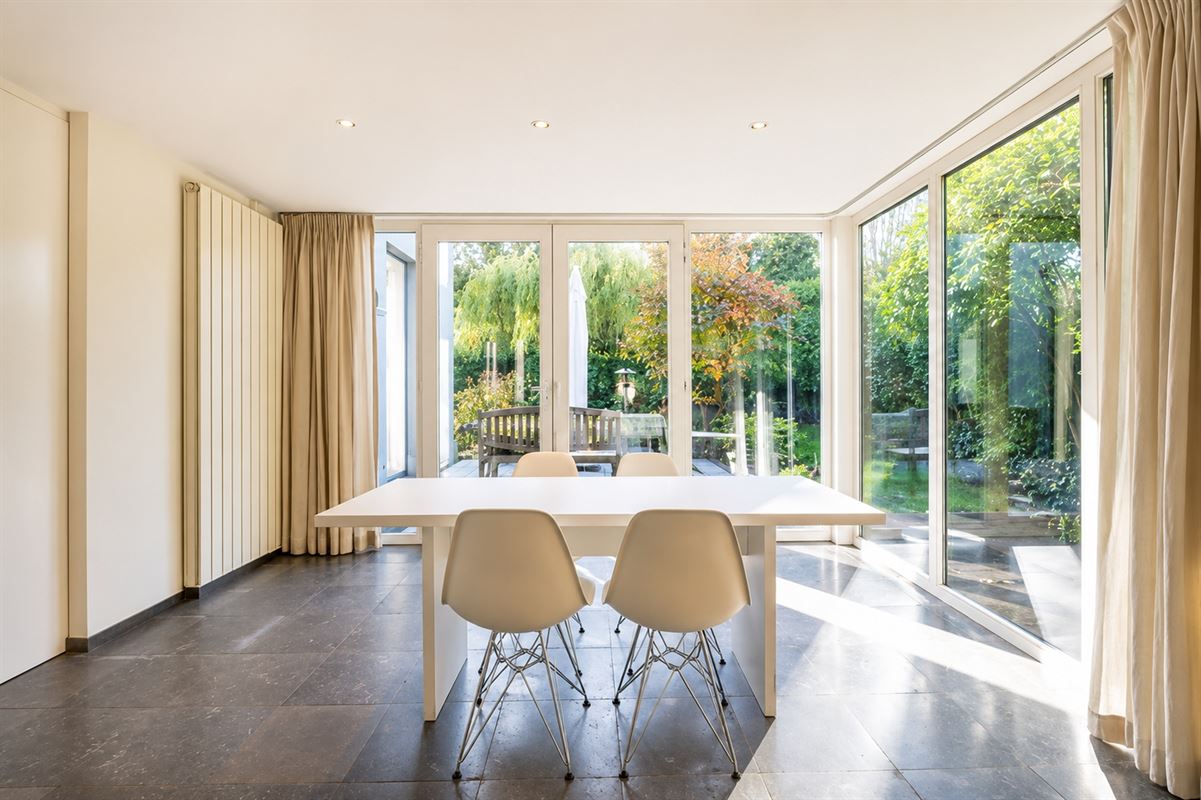 Signature architecturale et raffinement