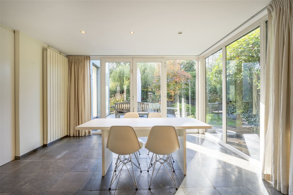 Signature architecturale et raffinement