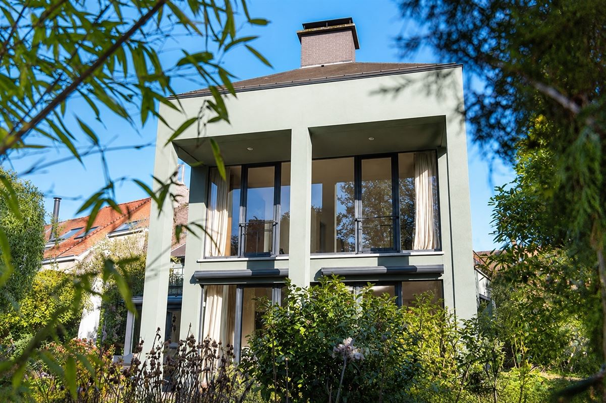 Signature architecturale et raffinement