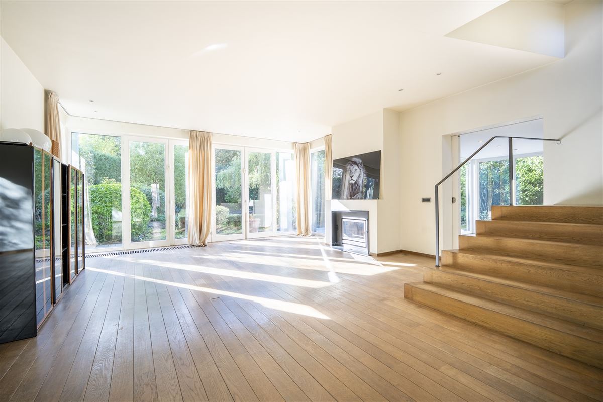 Signature architecturale et raffinement