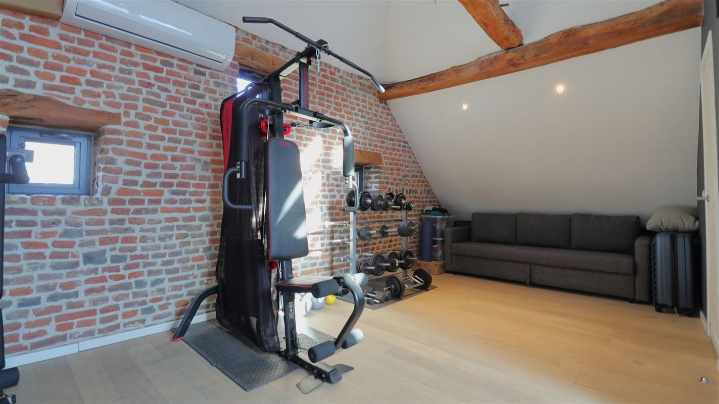 CHARME - CARACTERE - BIEN UNIQUE - CALME
