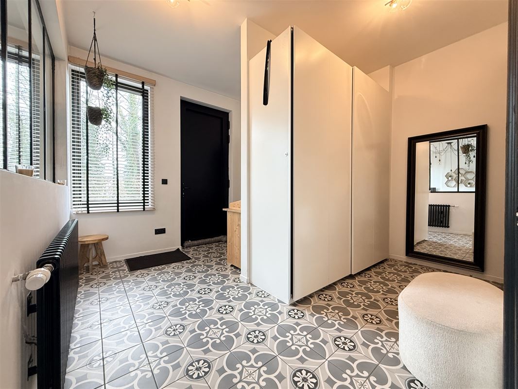 Superbe rénovation 4ch avec piscine!