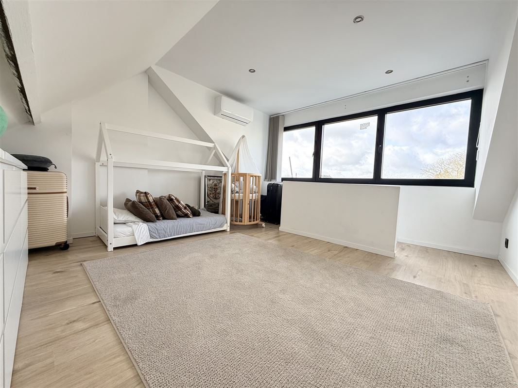 Superbe rénovation 4ch avec piscine!