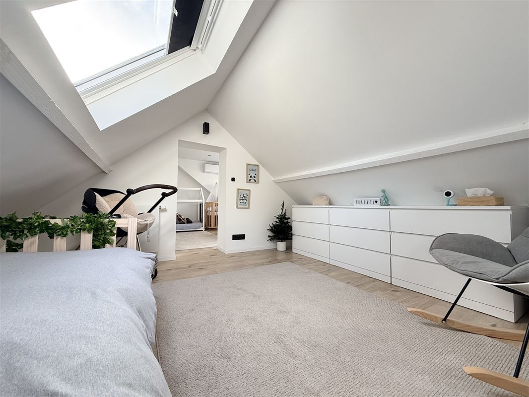 Superbe rénovation 4ch avec piscine!
