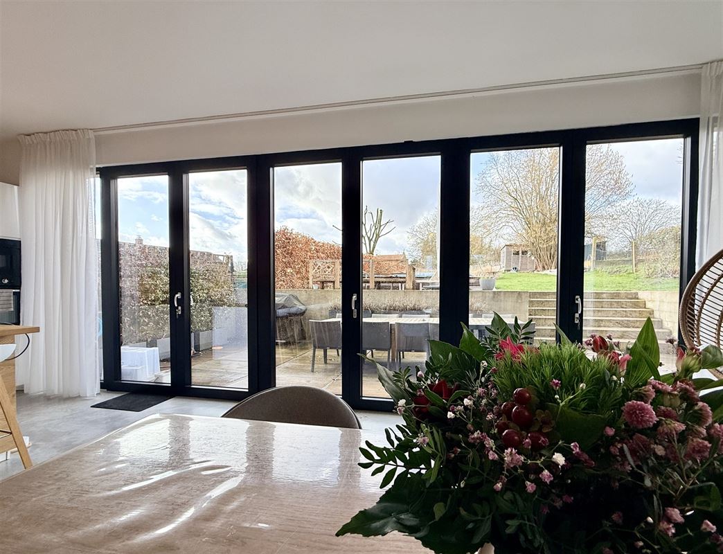 Superbe rénovation 4ch avec piscine!