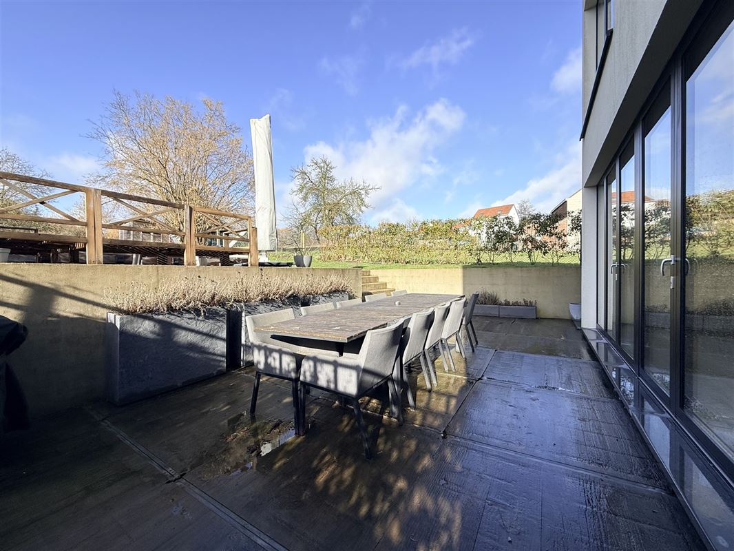 Superbe rénovation 4ch avec piscine!