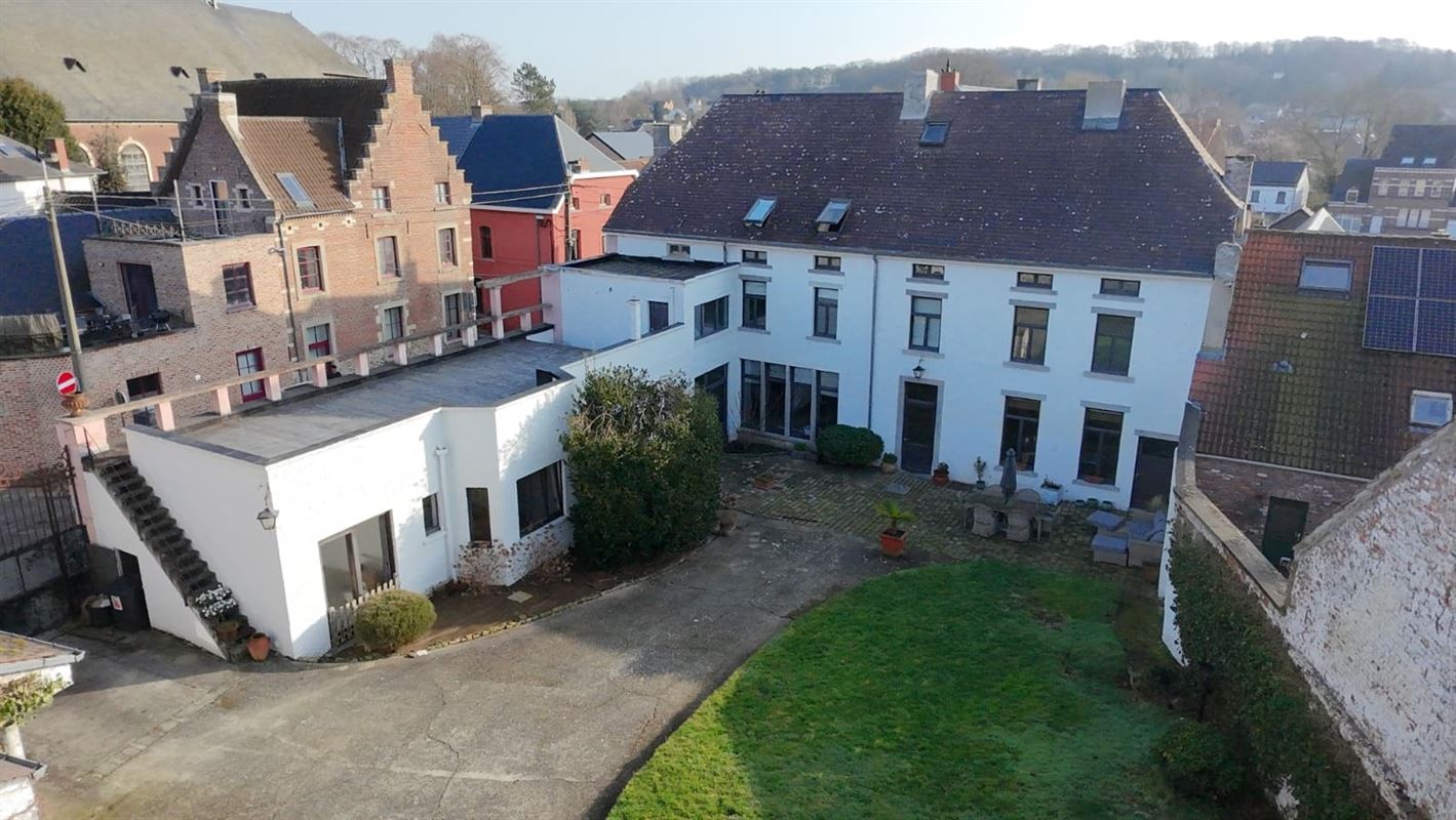Superbe maison villageoise 6ch + appartement 1ch!