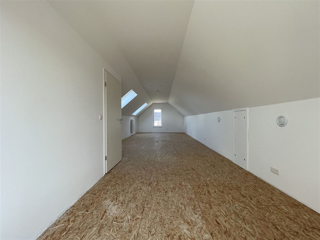 Jolie villa neuve idéalement située