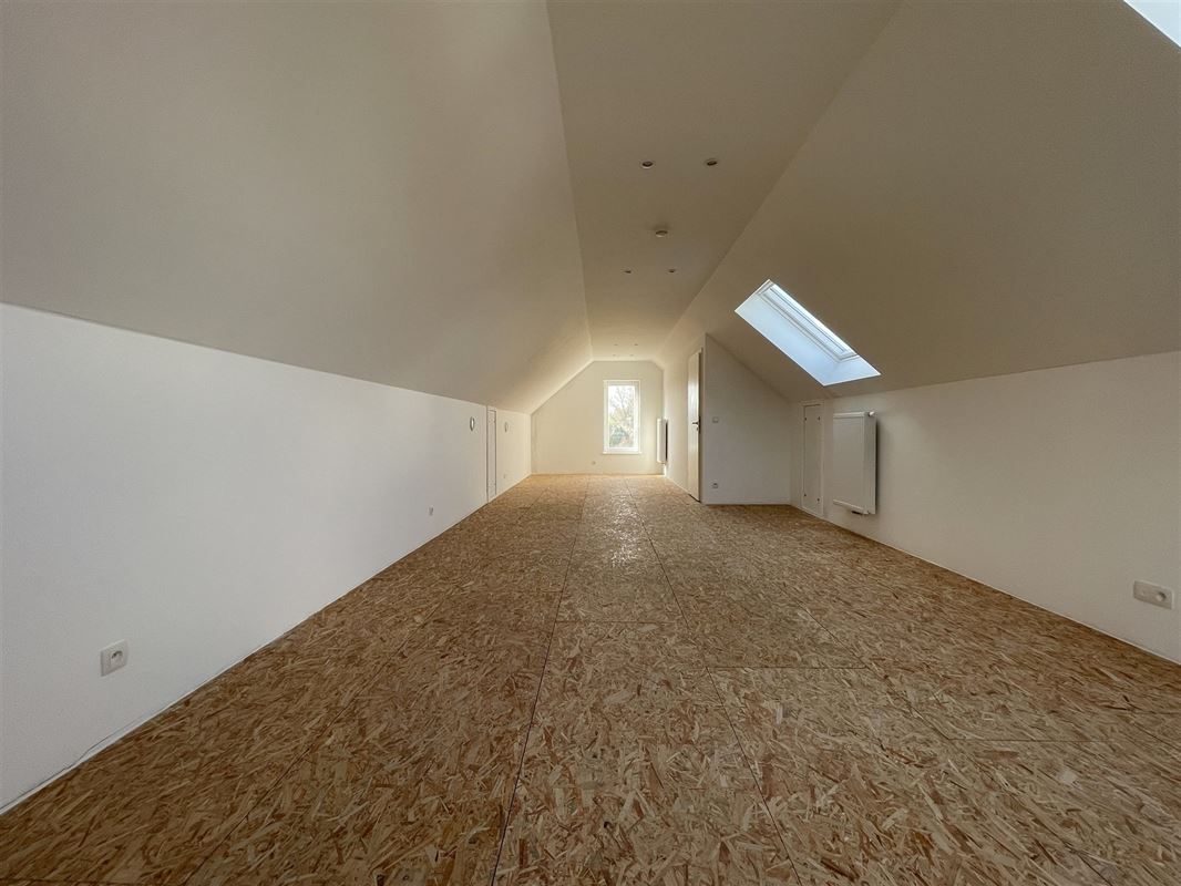 Jolie villa neuve idéalement située