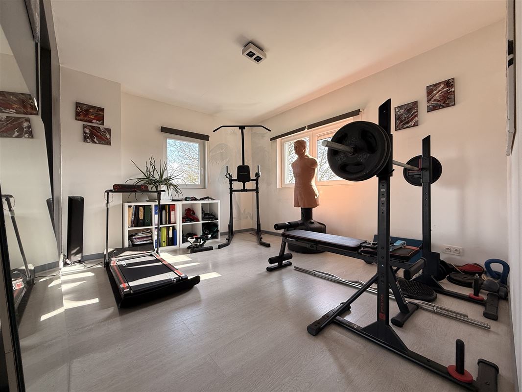 Jolie maison avec vue sur champs!