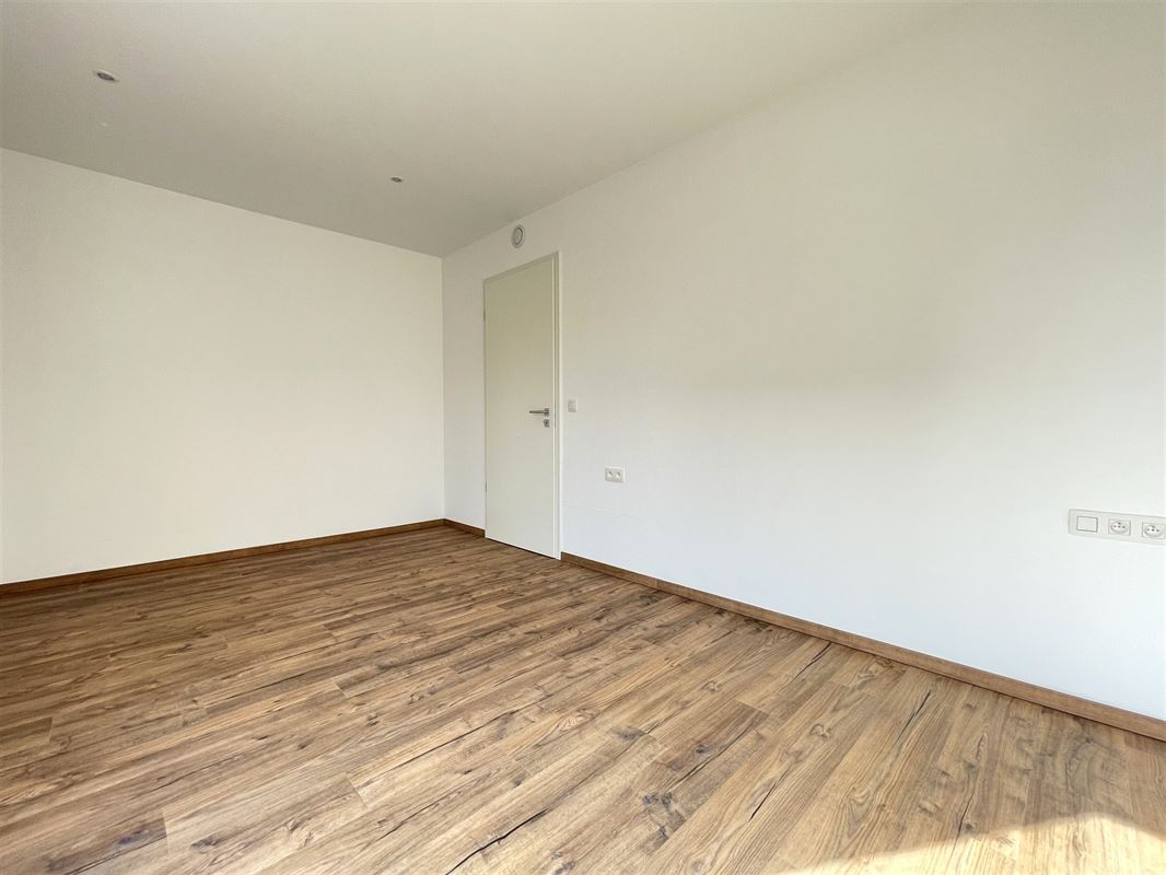 Jolie villa neuve idéalement située