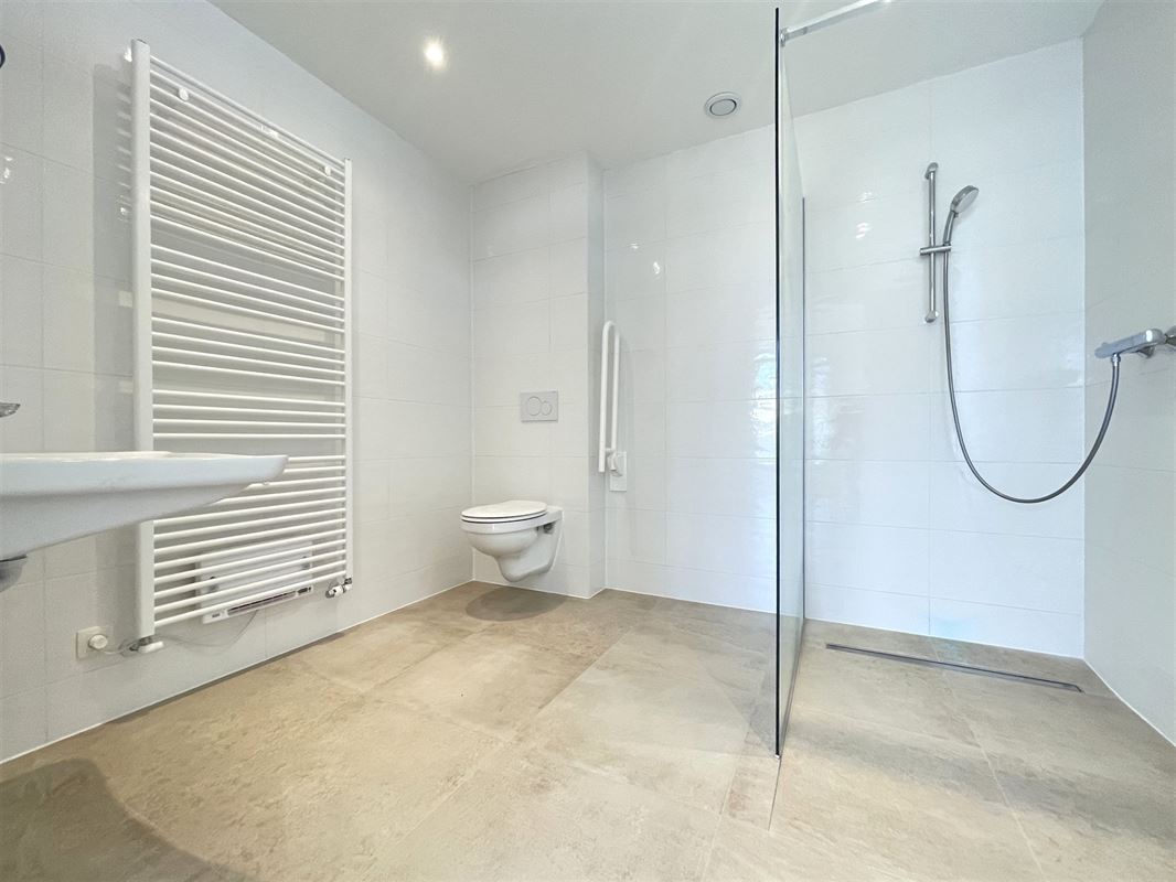 Jolie villa neuve idéalement située