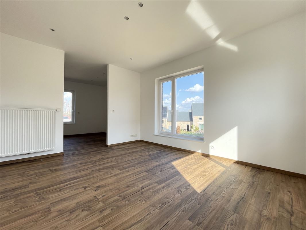 Jolie villa neuve idéalement située