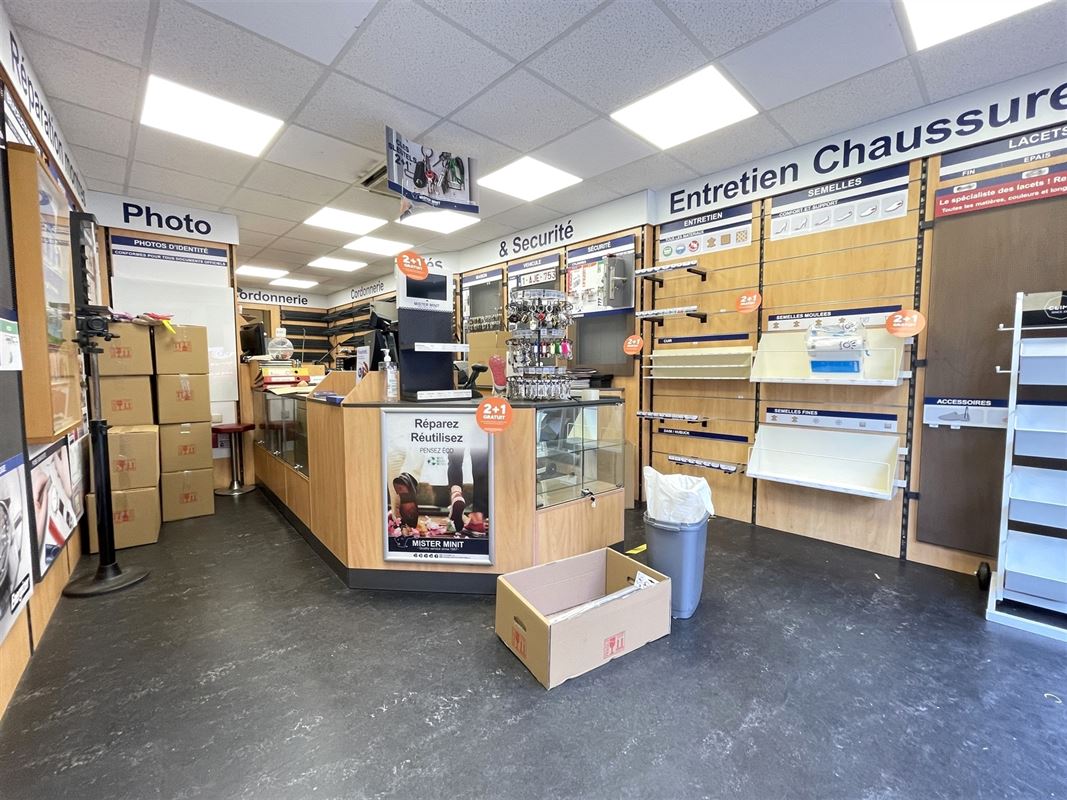 Maison de commerce dans le centre