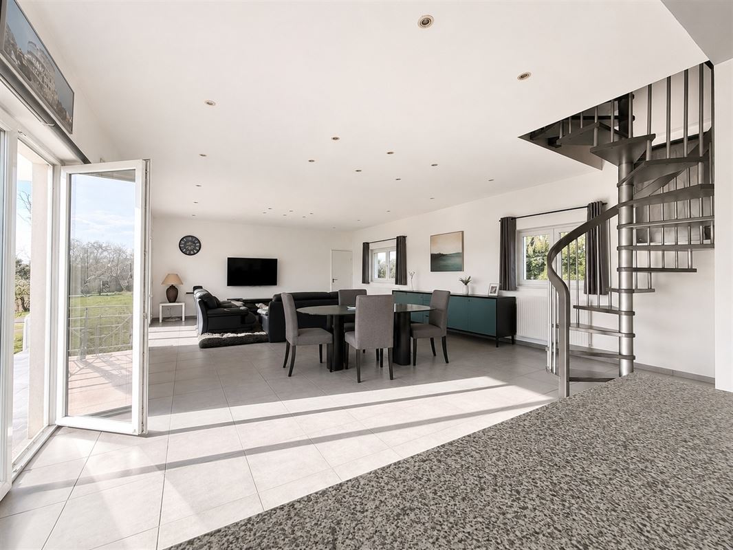 Jolie maison avec vue sur champs!