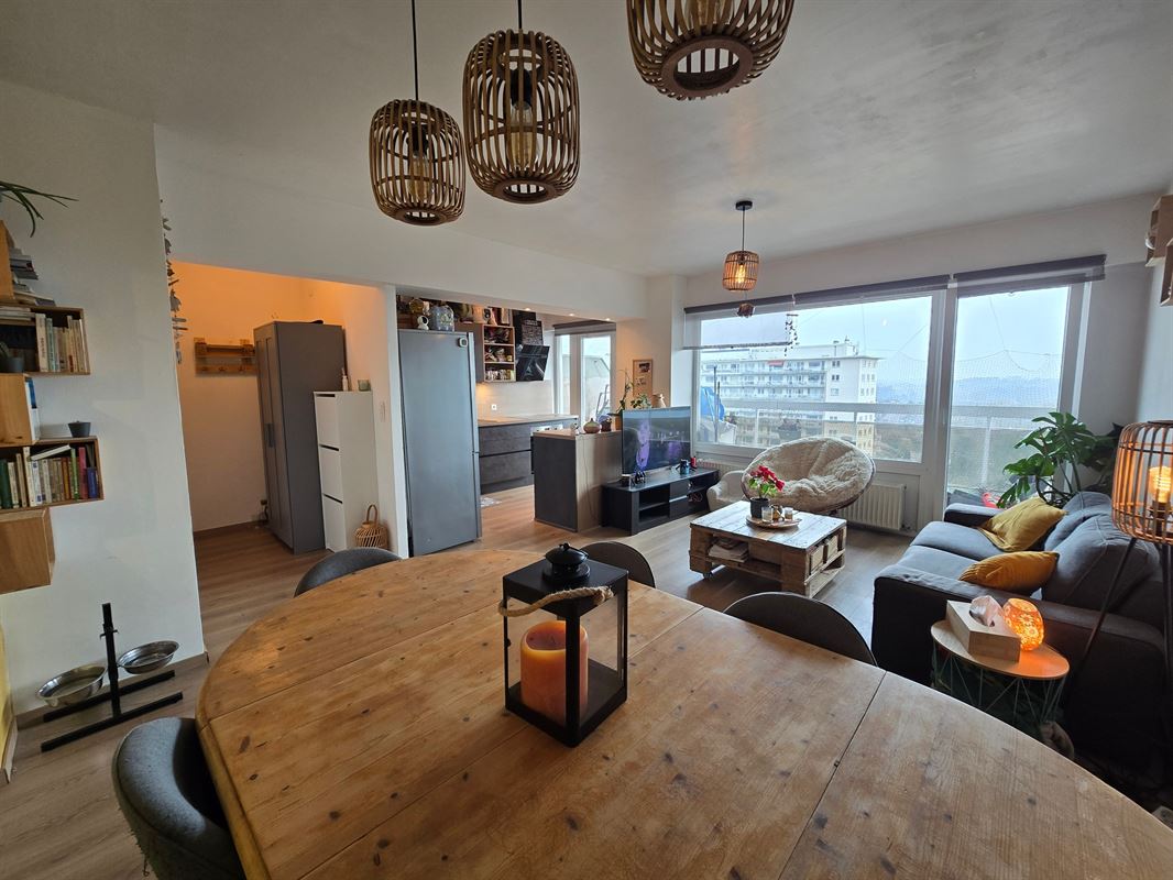 Appartement rénové proche de l'ULB