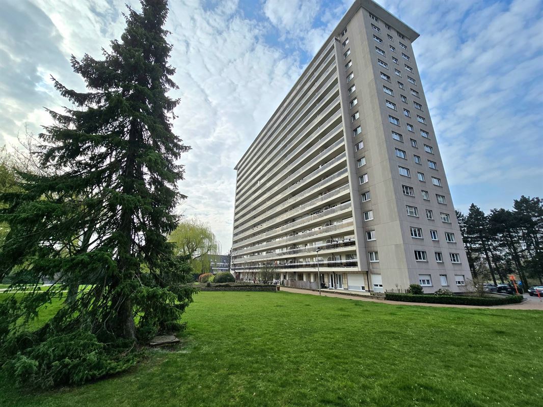Appartement rénové proche de l'ULB