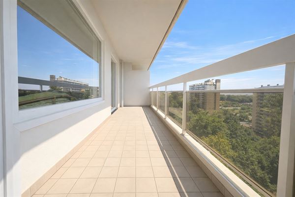 Appartement rénové proche de l'ULB