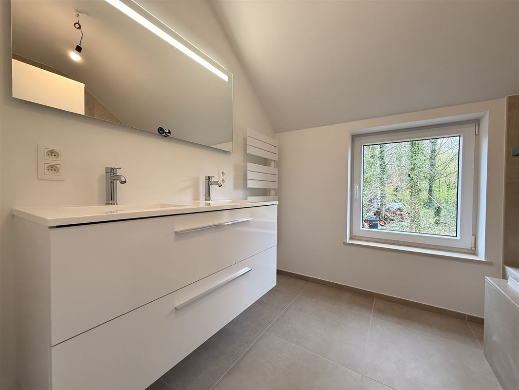 Jolie maison neuve - belles finitions!