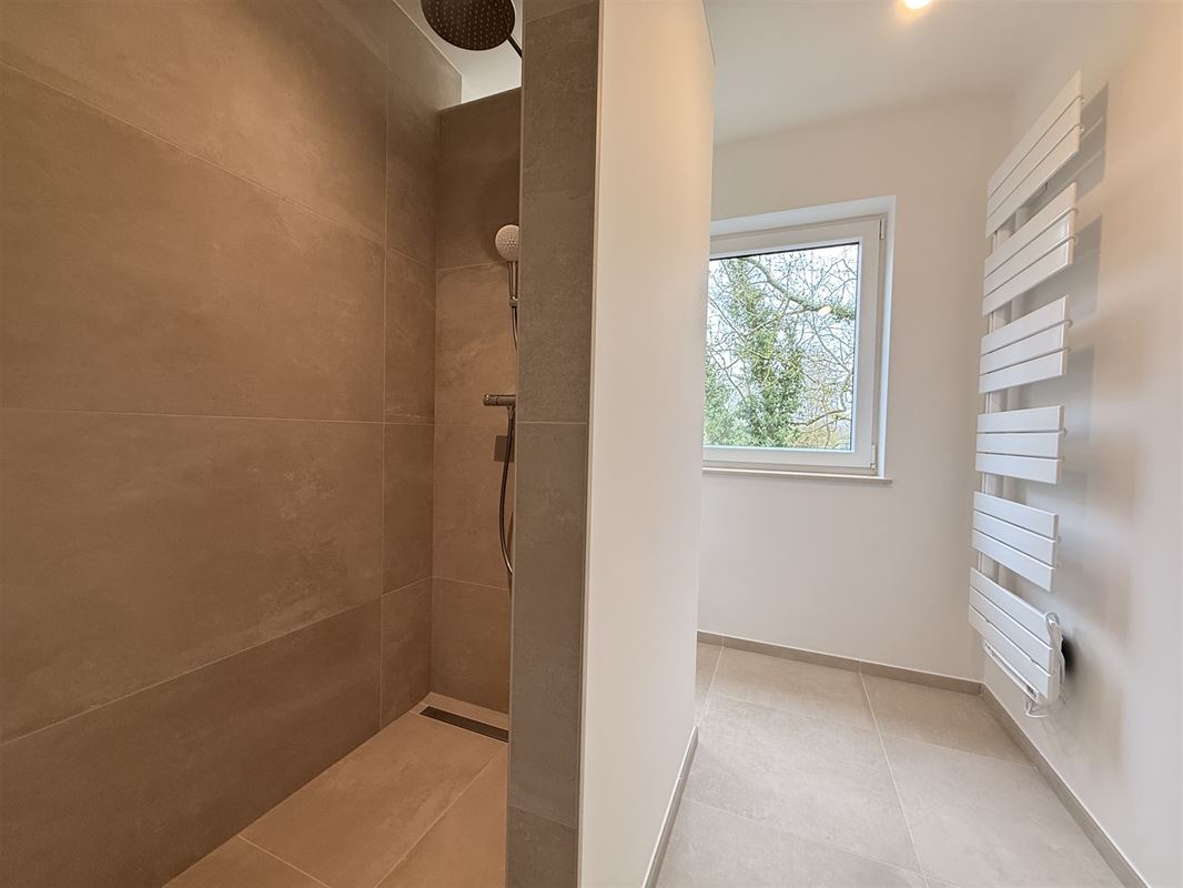 Jolie maison neuve! Belles finitions!
